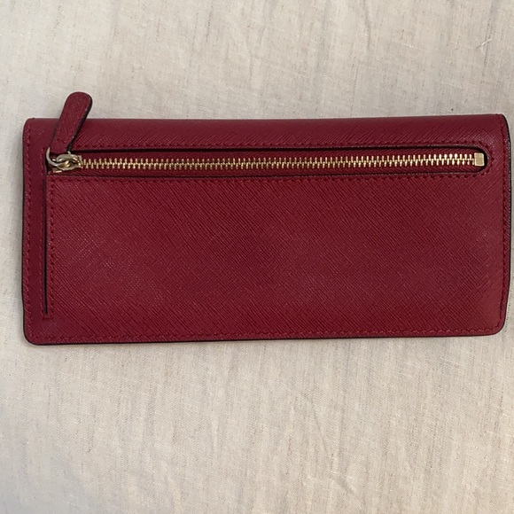 COPY - Michael Kors red wallet - Picture 2 of 5